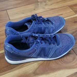 Size 9 blue New Balance